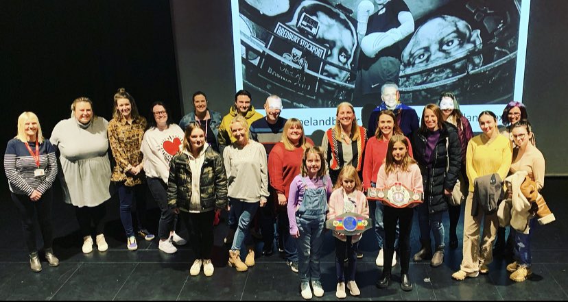 scopelandboxer's tweet image. Thanks to @StoryhouseLive in Chester for having me as part of their event and huge thank you to everybody who came to the talk. Lovely to meet you all afterwards, that’s always the best bit for me! So thank you very much 🤗