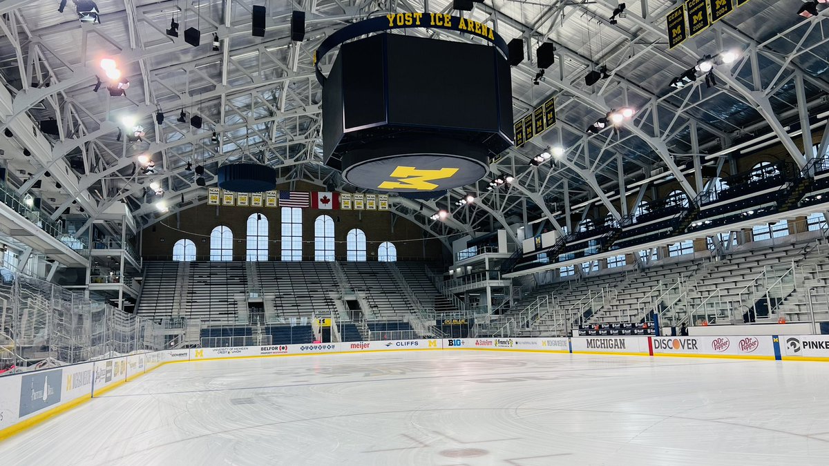 umichhockey's tweet photo. The Cathedral of College Hockey

#GoBlue https://t.co/ofKASdrlxY