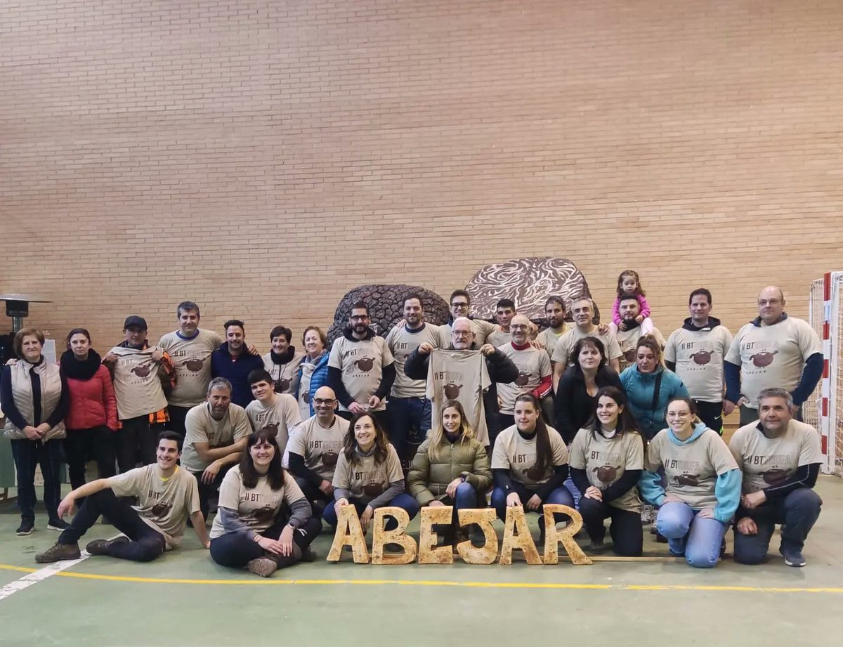🙌🙌 Muchos nos habéis felicitado por la organización y por los ánimos y el papel de los voluntario y queremos agradecer su implicación para que todo saliera genial en esta IIBTTrufa.
♥️ Muchas gracias a la gente de Abejar y de la Asociación 'El Navazo'
📸Mañana pondremos fotos