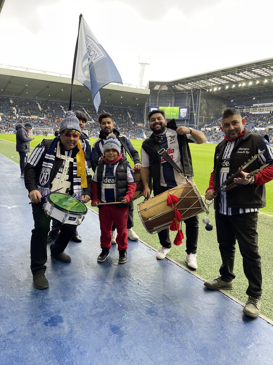 What a an amazing pleasure to perform at the Hawthorns today! ⚽️💙 @WBA @WBAFoundation #WBA #WestBromwichAlbion #albion