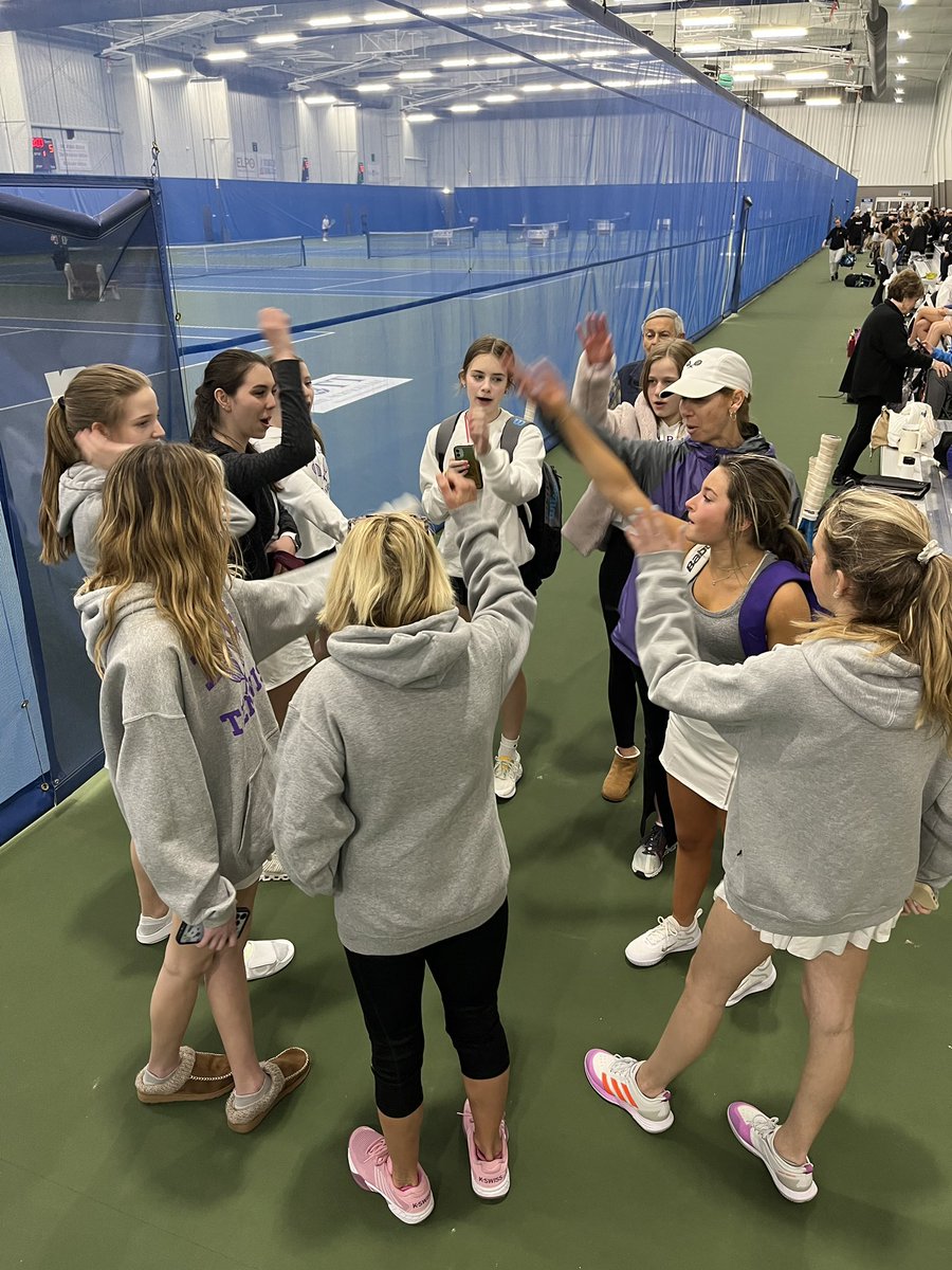 bghsgirlsennis's tweet image. Purples tennis comes up short this weekend against South Warren and McCracken Co. I am proud of these girls they fought really hard and battled through many tough games! Go Purples!🎾