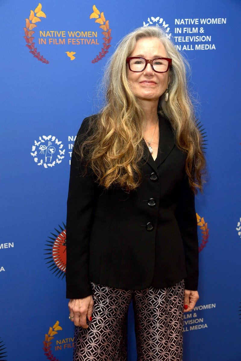 MMcDvault's tweet photo. Stunning and wonderful #MaryMcDonnell attended the 14th Native Women In Film & Television Festival yesterday, looking absolutely fabolous.
Enjoy the HQ photos I added to the site!
📸 https://t.co/iUL1SdBJVG https://t.co/u2S6KZaSfn
