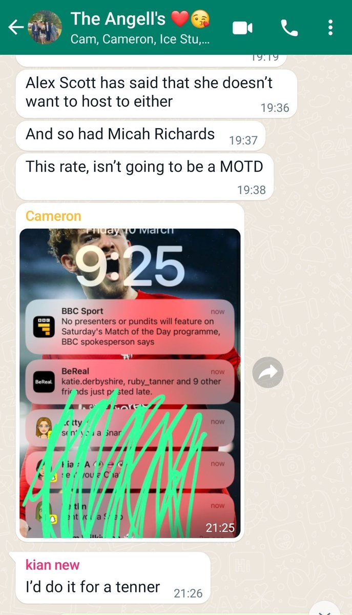 MrsAngell tweet media