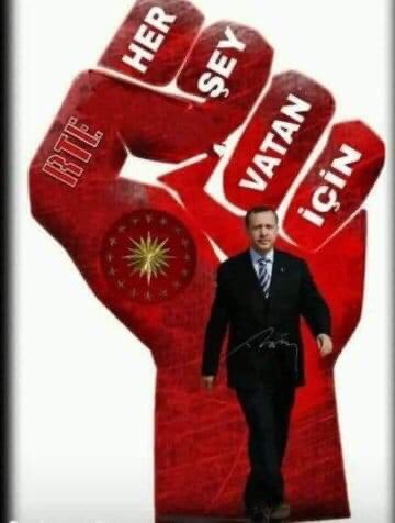 Ezanla Coşan 
Bayrakla Koşan 
Halkı  İle Kucaklaşan 

MİLLETİN ADAMI ERDOĞAN
@Turan_Ordusu53