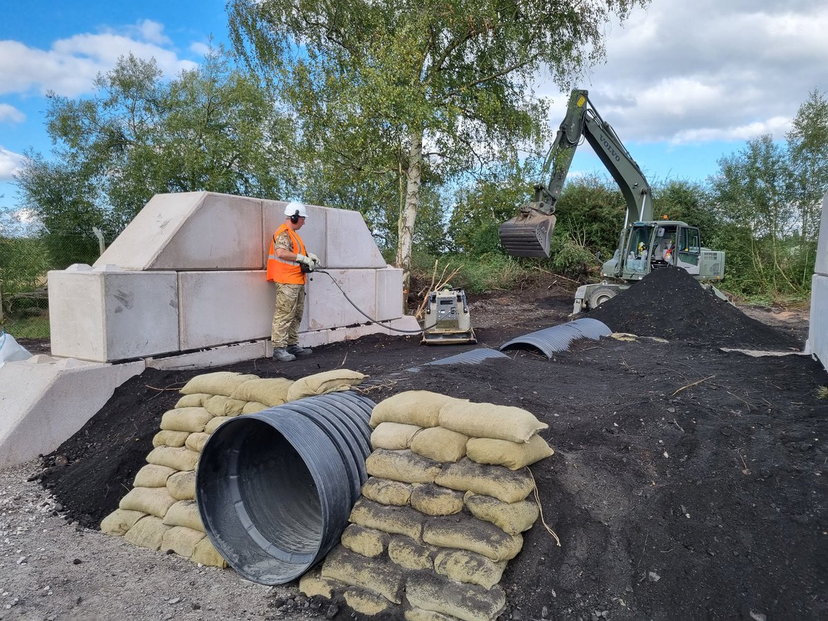 🇬🇧 507 STRE (Railways) (@507stre) on Twitter photo <a href="/thinkdefence/">Think Defence</a> Legato blockwork is a nice elegant solution without the need for concrete pours or reinforcement. <a href="/thinkdefence/">Think Defence</a> Legato blockwork is a nice elegant solution without the need for concrete pours or reinforcement.