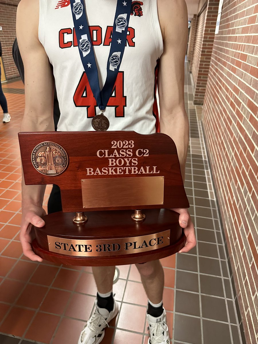 Trojans finish the year with a 3rd place finish! Team ends the year with a 24-4 record. Thank you to the 7 seniors for everything you have done for the Cedar Program! #nebpreps