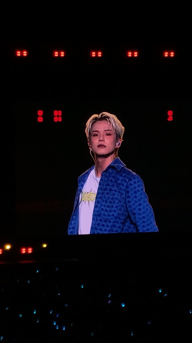 eunseokbite's tweet photo. idk this feel like fever dream🥺i met the loml #ASAHI #TREASURE #트레저 #HelloinKL #HelloTourinKL #HelloTourinMalaysia #Hello_Tour_KualaLumpur https://t.co/BR2TffzcDK