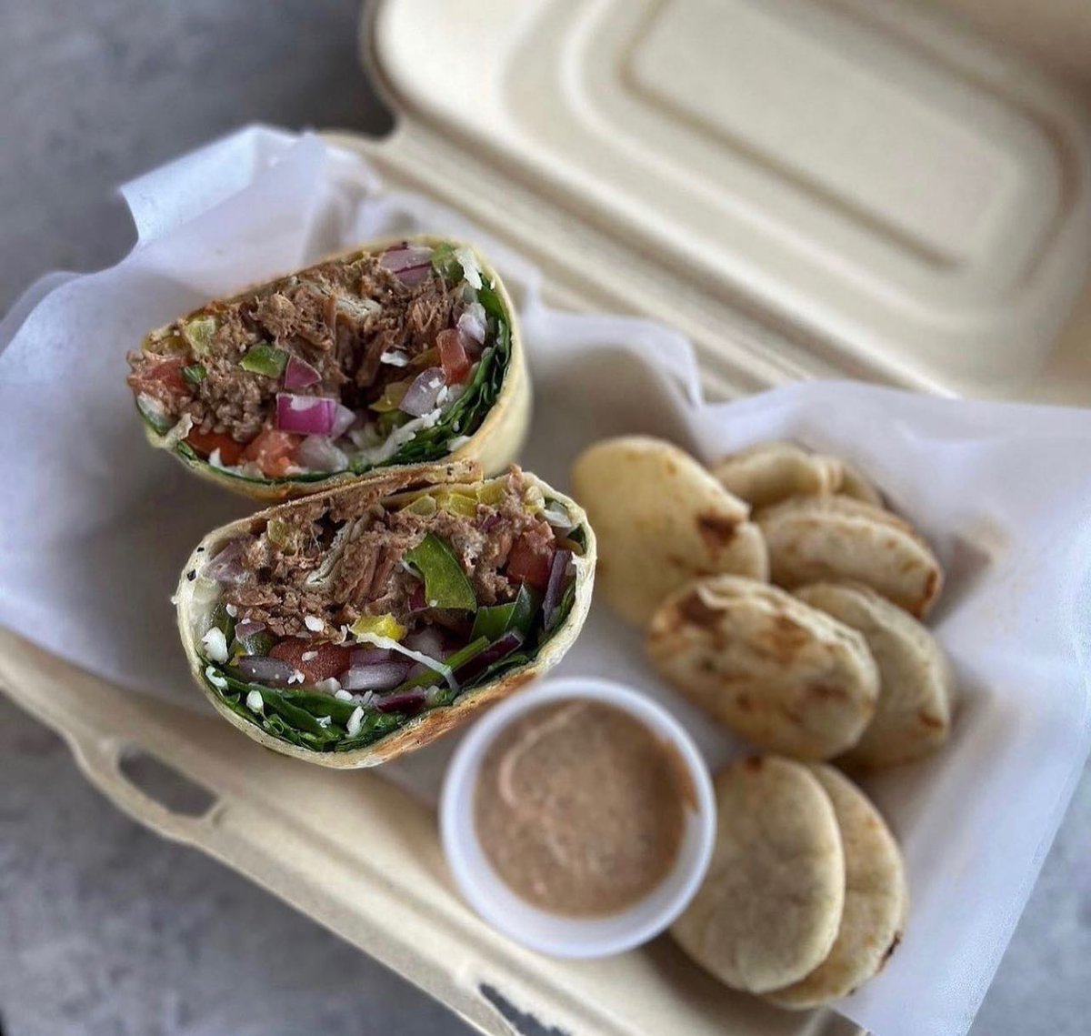 🌯 Grab a quick bite from your local Clean Eatz cafe. Find a cafe near you by visiting Locations.CleanEatz.com.

📸 @cleaneatzfortwaynein

#CleanEatz #ItsALifestyle #WeChangeLivez #EatClean #EatHealthy #HealthyLifestyle #EatWellFeelWell