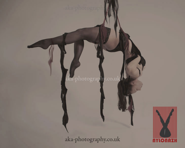 nylonazh's tweet photo. #bondage
#slave
#NYLON
#stocking https://t.co/77am19xl4h