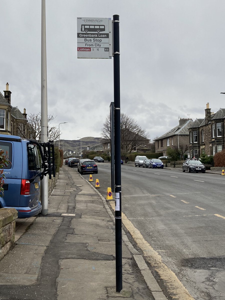 CLG2650's tweet photo. The stop on the opposite side of the road is closed - not both sides https://t.co/q3G6mEfa8p