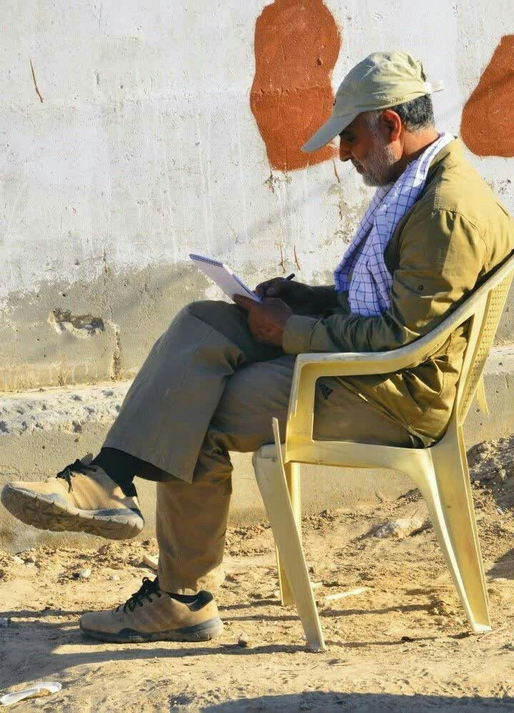 bahari9baran's tweet photo. تولدت‌مبارک‌بزرگ‌مرد‌تاریخ...❤️ https://t.co/xP9z63SqDb