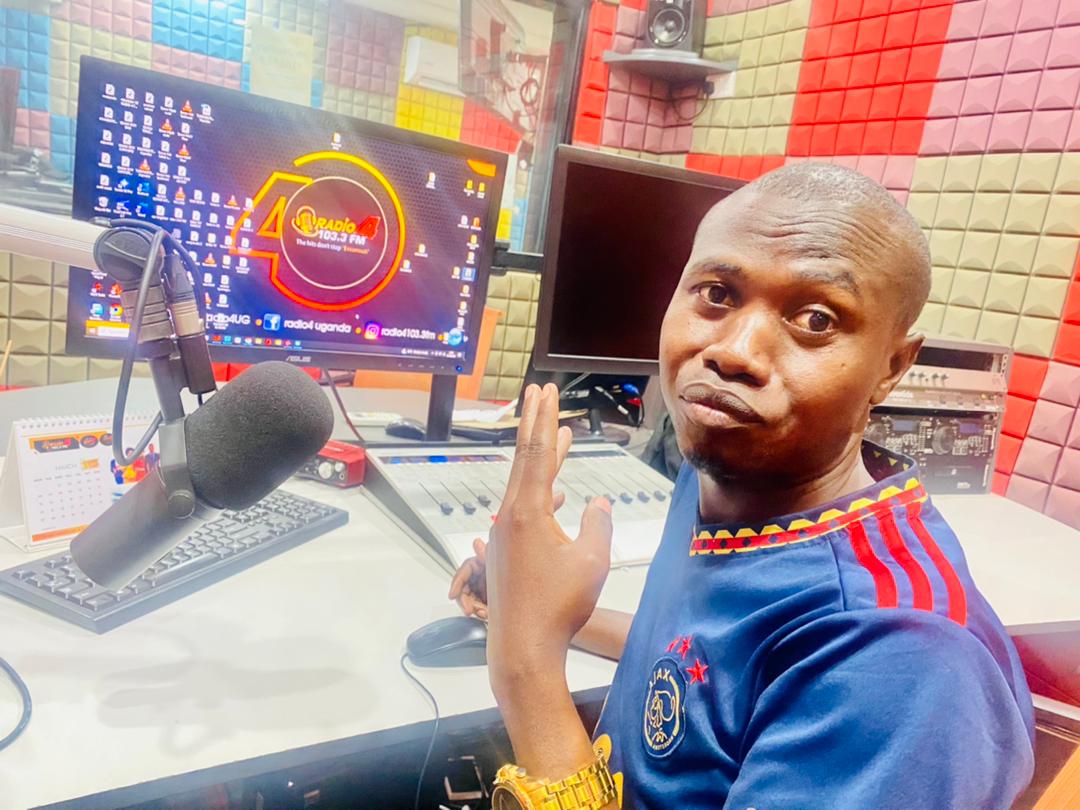 coachramoslive's tweet image. #Enjovu Ekyali Ku Muti Naye Nze Already In For #EplMatch Poetic Commentary 🎧🎧🎧 #ManchesterCity vs #CrystalPalace at 103.3FM @Radio4UG with @coachramoslive

Drop Your Predictions? PWD BY @mtnug #PremierLeague #CRYMCI #Tiger3 #BOULIV #TOTNFO #LEICHE