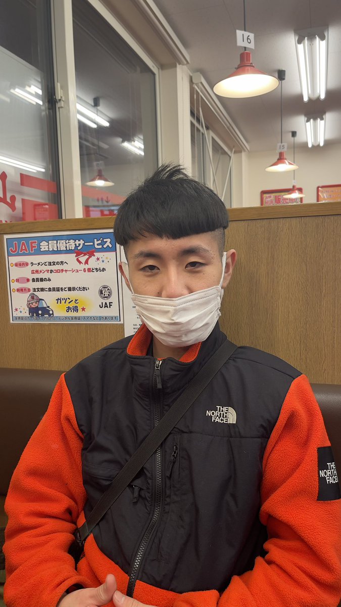 th1207p's tweet photo. ラーメン屋にキノコはえとる https://t.co/P5nlqNVOD9