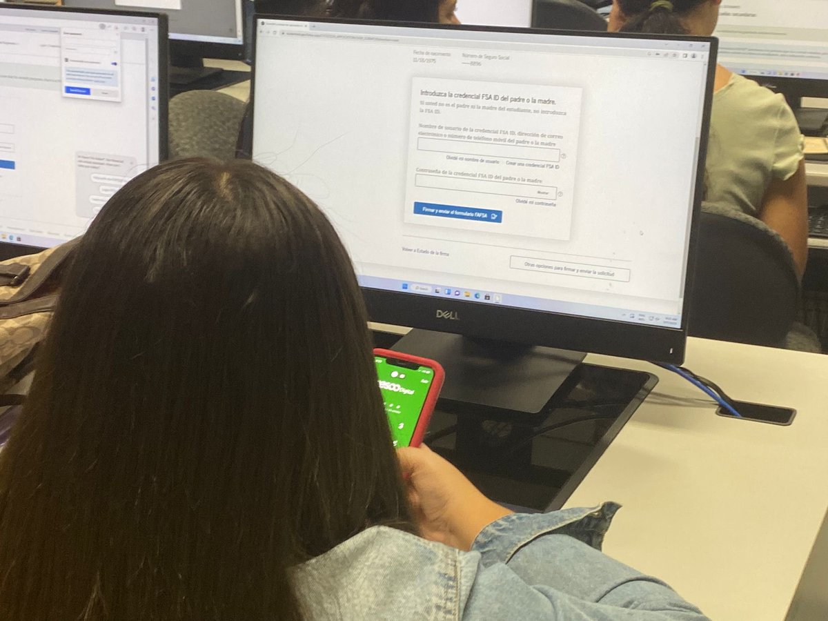 interpuertorico's tweet photo. Hoy ayudamos a cientos de estudiantes a completar su solicitud de Ayuda Federal (FAFSA) en nuestros diferentes recintos.
#FAFSADAY https://t.co/FeZPUfOH6H
