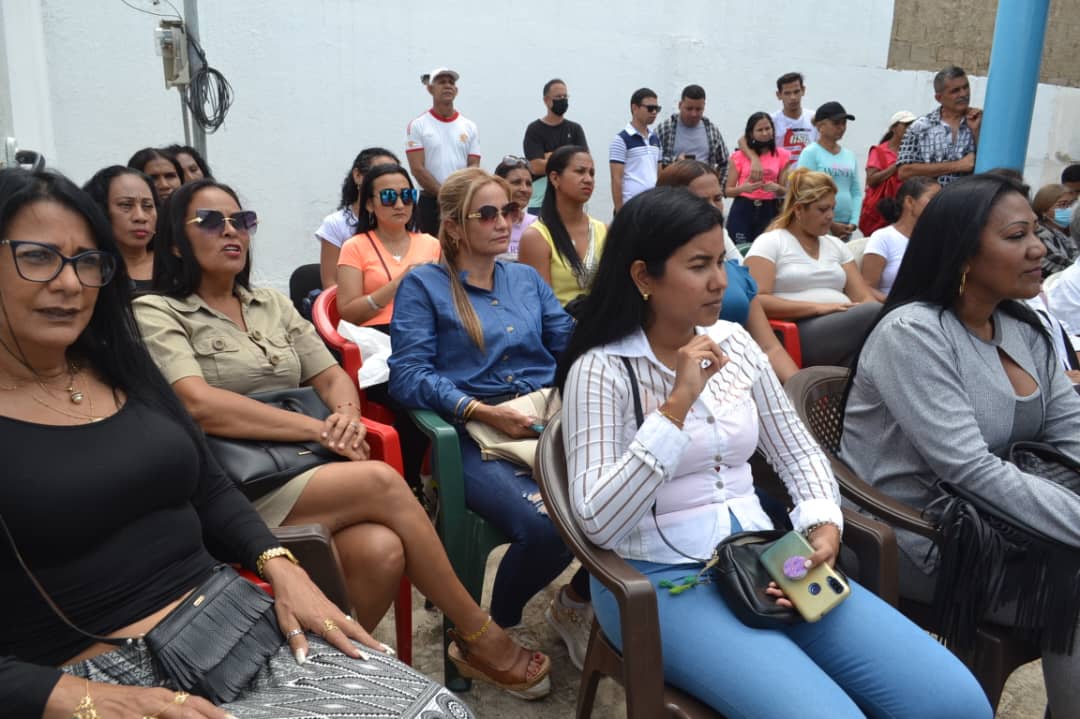 adnvaesparta's tweet photo. Un emotivo acto donde fueron reconocidas las MujeresADecas de los once Municipios, en el marco del Día Internacional de la Mujer. #11Mar 

#GoBernaremos #ADNuevaEsparta #ADEstaEnLaCalle https://t.co/WRn9joOJL3