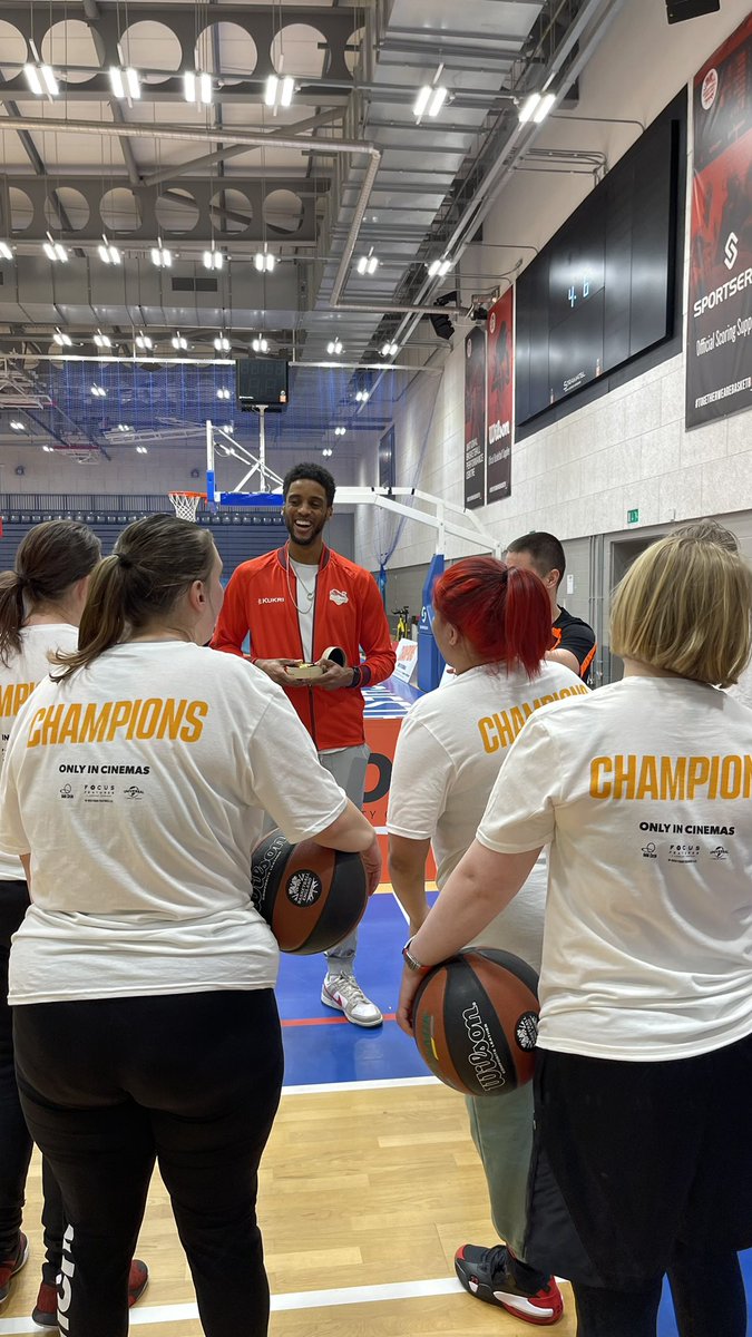 Champions meeting a champion 🏀

@Jamell 
@bballengland 
#ProjectSwish
#Champions
@SOGreatBritain 
@DOSportCoaching