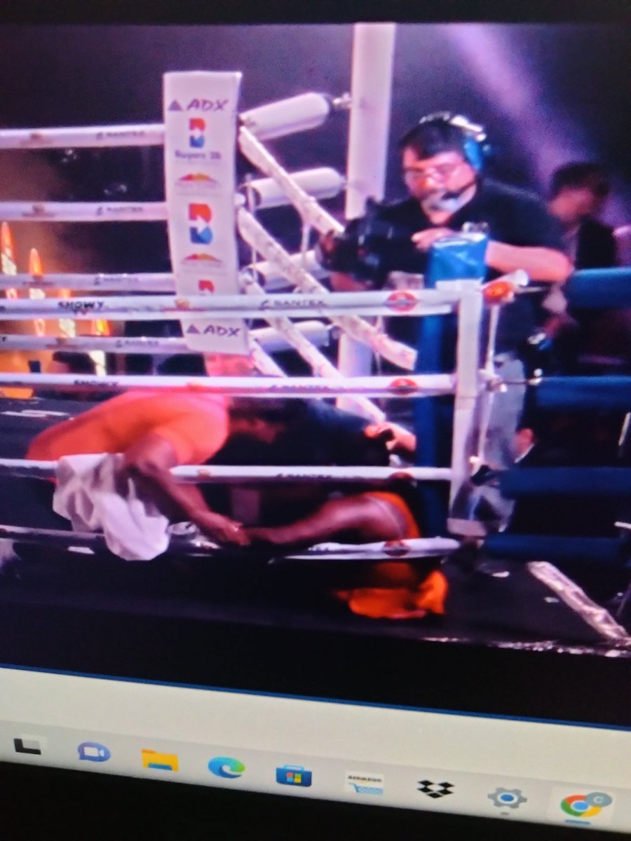 FURIOUS_STYLEZ's tweet photo. @EddieHearn How about last night's 1st round KO by @MsPrettyBeast  We are eager to work with you. Looking forward to hearing from you. https://t.co/vgvRgQxKeg