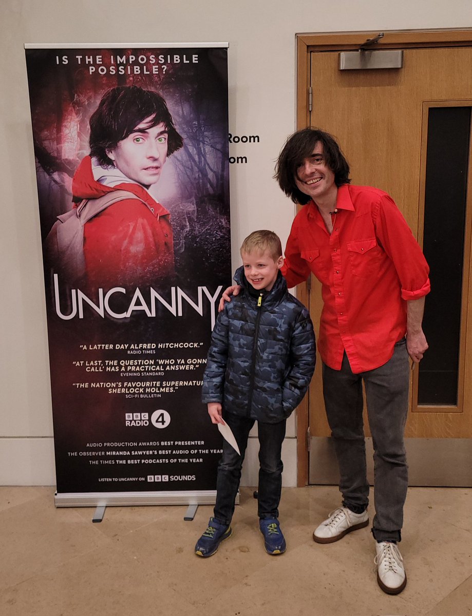 DaveyJohnston's tweet photo. @danny_robins you are an absolute legend.
Thank you so much for taking the time to talk with my son Eddy today at #UncannyCon
@_EvelynHollow @uncannypodlive @revpeterlaws
#bloodyhellken #bloodyhelldanny #bloodyhelleddy https://t.co/rUyoy0nkH7