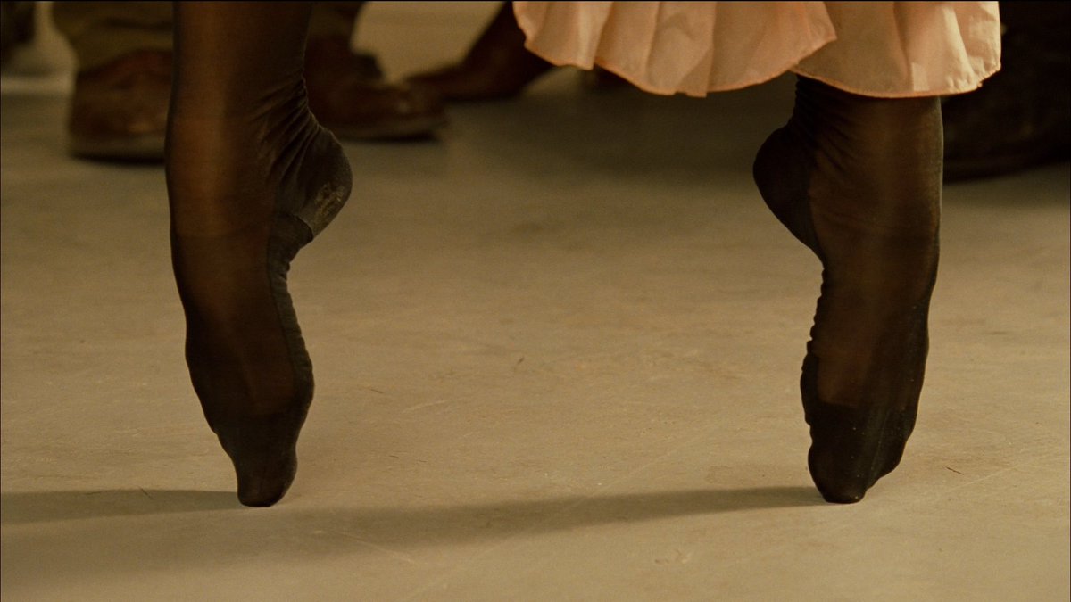 Kate Winslet shoes off in titanic