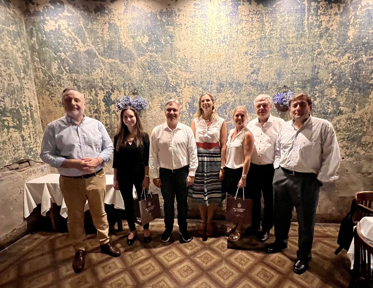 👉FIN AGENDA <a href="/kas_argentina/">Fundación Konrad Adenauer Argentina</a> <a href="/acepnacional/">ACEP Nacional</a> 🇩🇪🇦🇷en visita a #Cordoba 
Reunión con int <a href="/martinllaryora/">Martín Llaryora</a> y min de industria, comercio y minería de <a href="/cordobaok/">dd</a> <a href="/accastelloedu/">Eduardo Accastello</a> para conversar sobre nuevas acciones que fortalezcan nuestros lazos de amistad con esta querida fundación🤗
