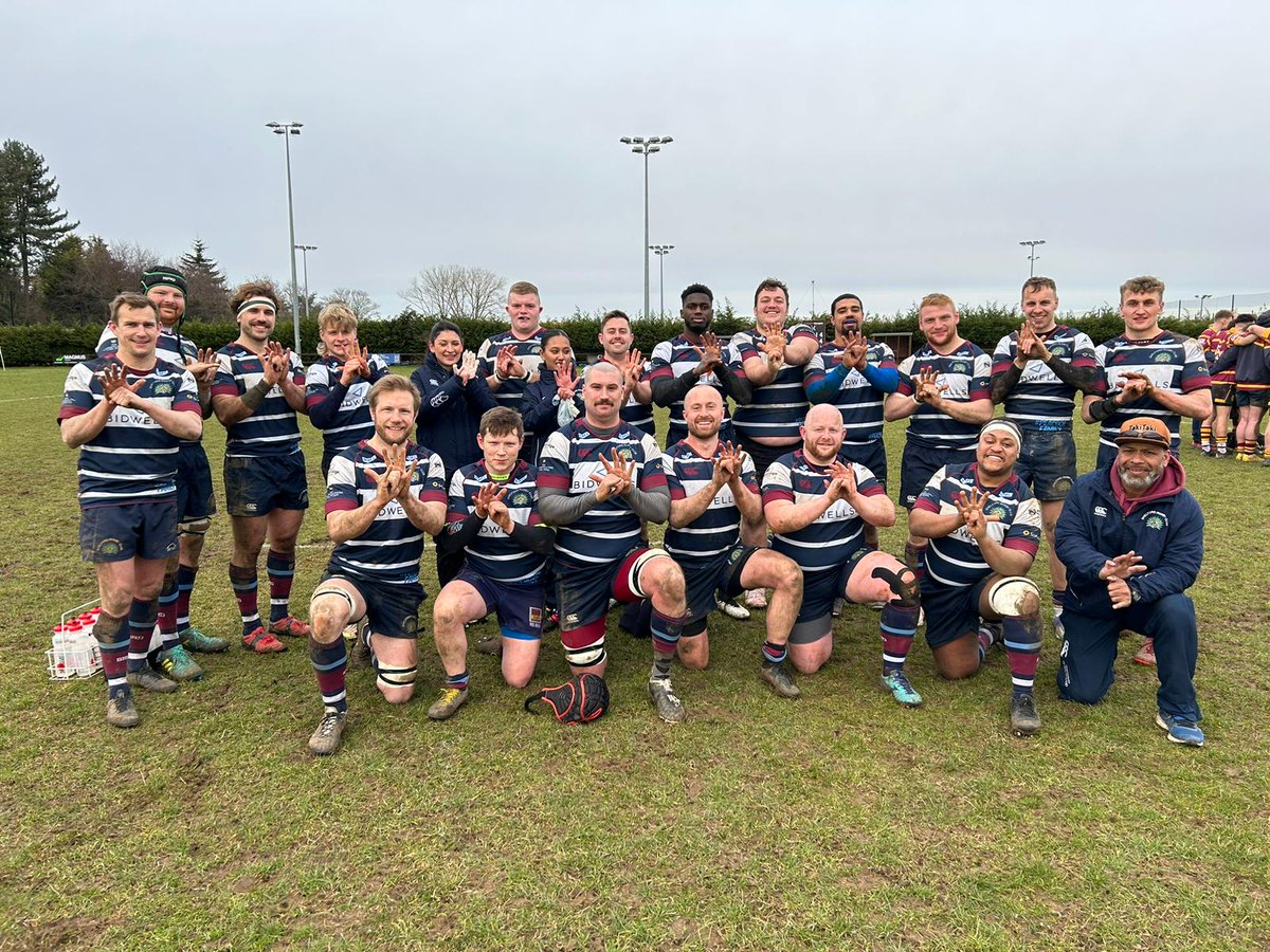 ShelfordRugby's tweet photo. Here is your senior scores round up for today...
Men's 1st XV 27-47 Tunbridge Wells
Ipswich YM 14-31 Men's Nomads
Men's 3rd XV 24-12 March Bears

So two wins from 3 overall, with the Men's 3rd XV clinching the league title!! 🙌🦚 https://t.co/jUQzJBebU7