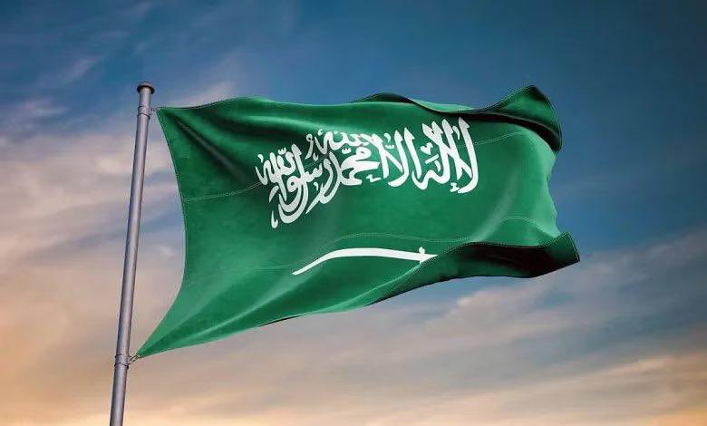 BINHUMAID_OTIBA's tweet photo. لست كـ باقي الاعلام .. لاتُنكسّ ولا تنحني .. رفرفي ياراية التوحيد في ظل سلمان ومحمد #يوم_العلم https://t.co/dXOnkDhPwU