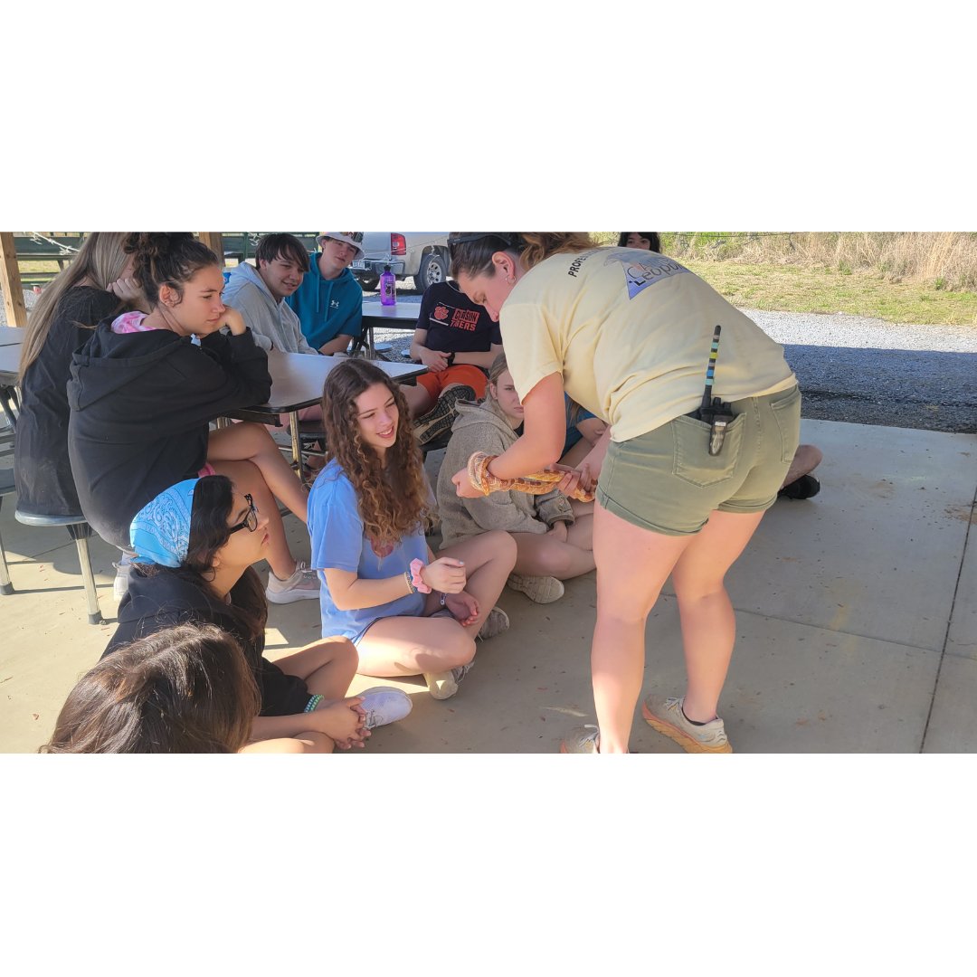 stannerockhill's tweet photo. Our High School had an amazing time at camp Leopold!
#stannestrong #wearestanne https://t.co/fAZ1DsATD6