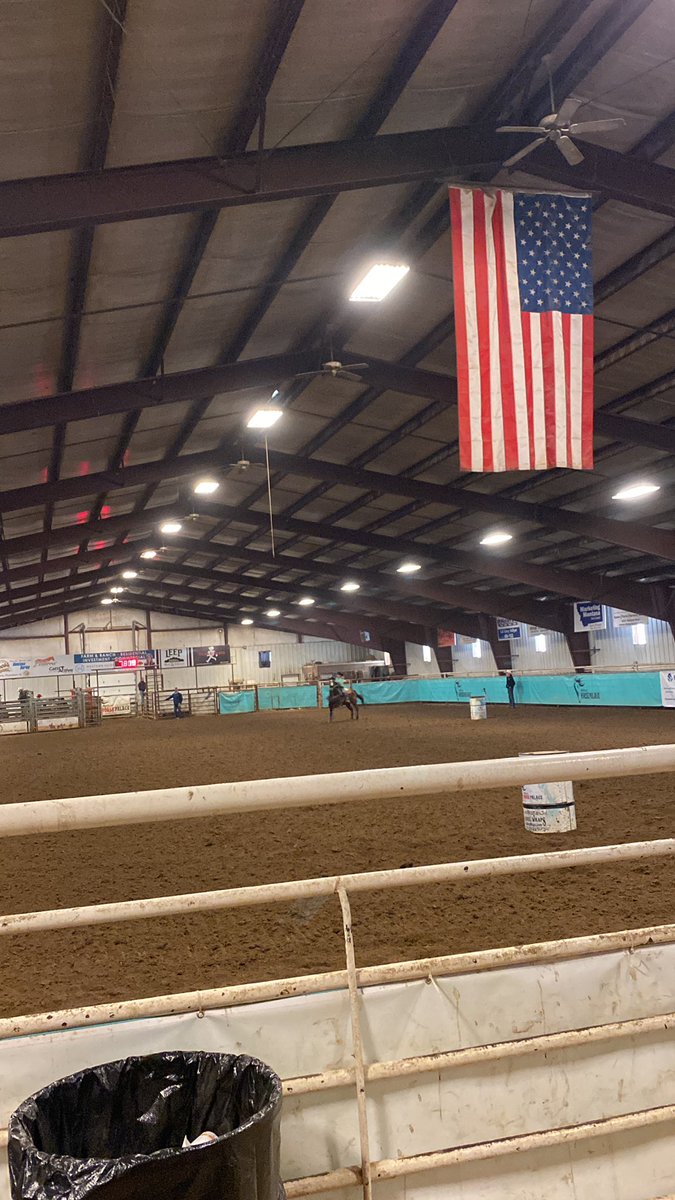 standardtext's tweet image. Made the drive to Billings this weekend kicking off the Spring rodeo season. A brisk 10 degree windchill makes for a fun time!
#NationalLittleBritchesRodeo