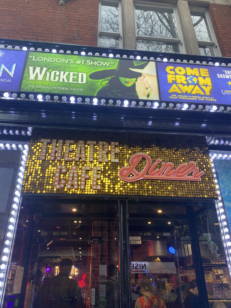 AnnaMPaterson's tweet photo. @TheatreDinerUK I’m here https://t.co/2tPnMkq6kK