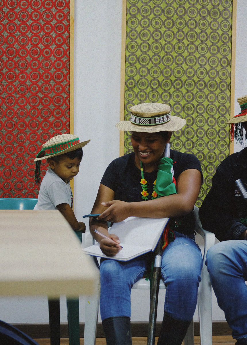 ColectivoMaloka's tweet image. La Delegación del #PCPDDH de Catalunya visita el territorio del Pueblo Nasa del Norte del Cauca y se reúne con las autoridades de #CerroTijeras @ACIN_Cauca quienes alertan del incremento del conflicto armado y el reclutamiento de niñxs en sus territorio.