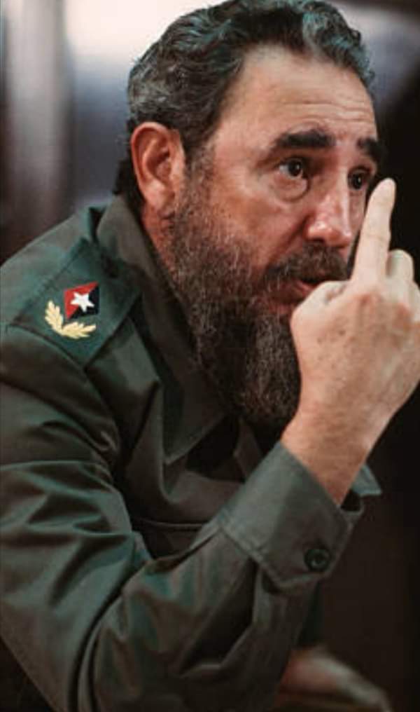 .#FidelPorSiempre recordaremos siempre a nuestro Comandante Fidel #SanctiSpiritusEnMarcha