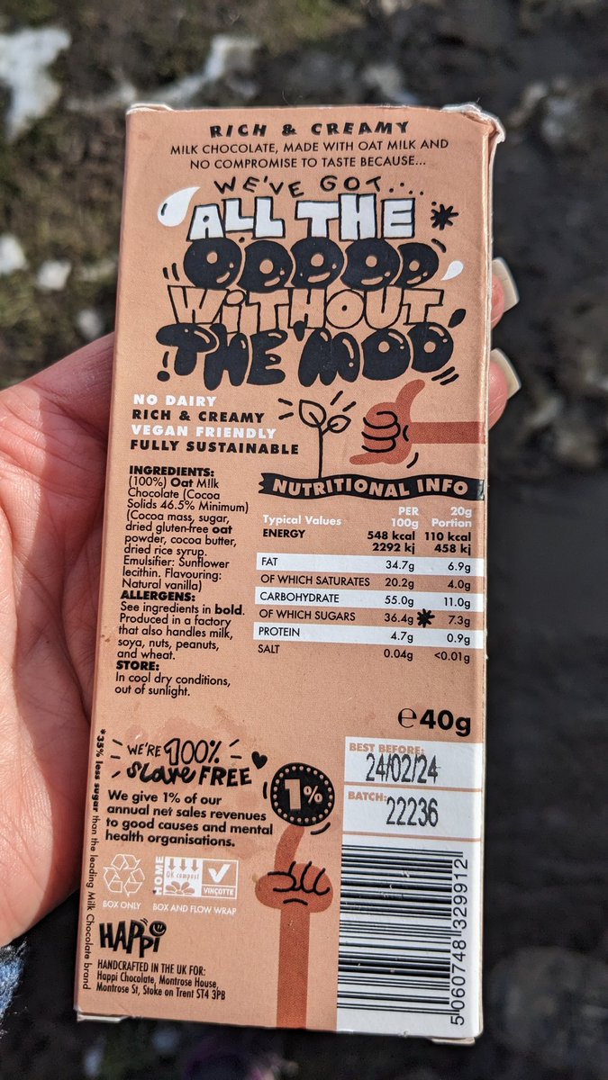 VeganOlive1's tweet image. Anyone tried this #Happi oat milk chocolate...it&apos;s #Vegan #Glutenfree and delicious thanks for introducing me @veganrebs ☺️😋😍🌱🌻❤️