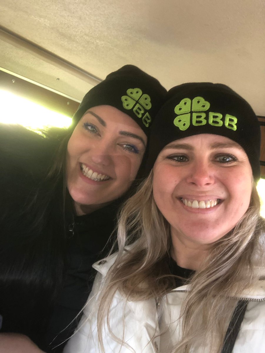 angelakuiper's tweet photo. In mijn hometown #Roosendaal met de #BBBus op pad gegaan! Super leuk om te doen, kom je toch op een andere manier met de mede Tulpetaonen in gesprek. Samen met @BBB_Sinne, @HavermansMarco en Ingrid, een vriendin van mij + lunch bij mijn lieve moeder. Daarna samen goed afgesloten. https://t.co/qtwsxF7Kg6