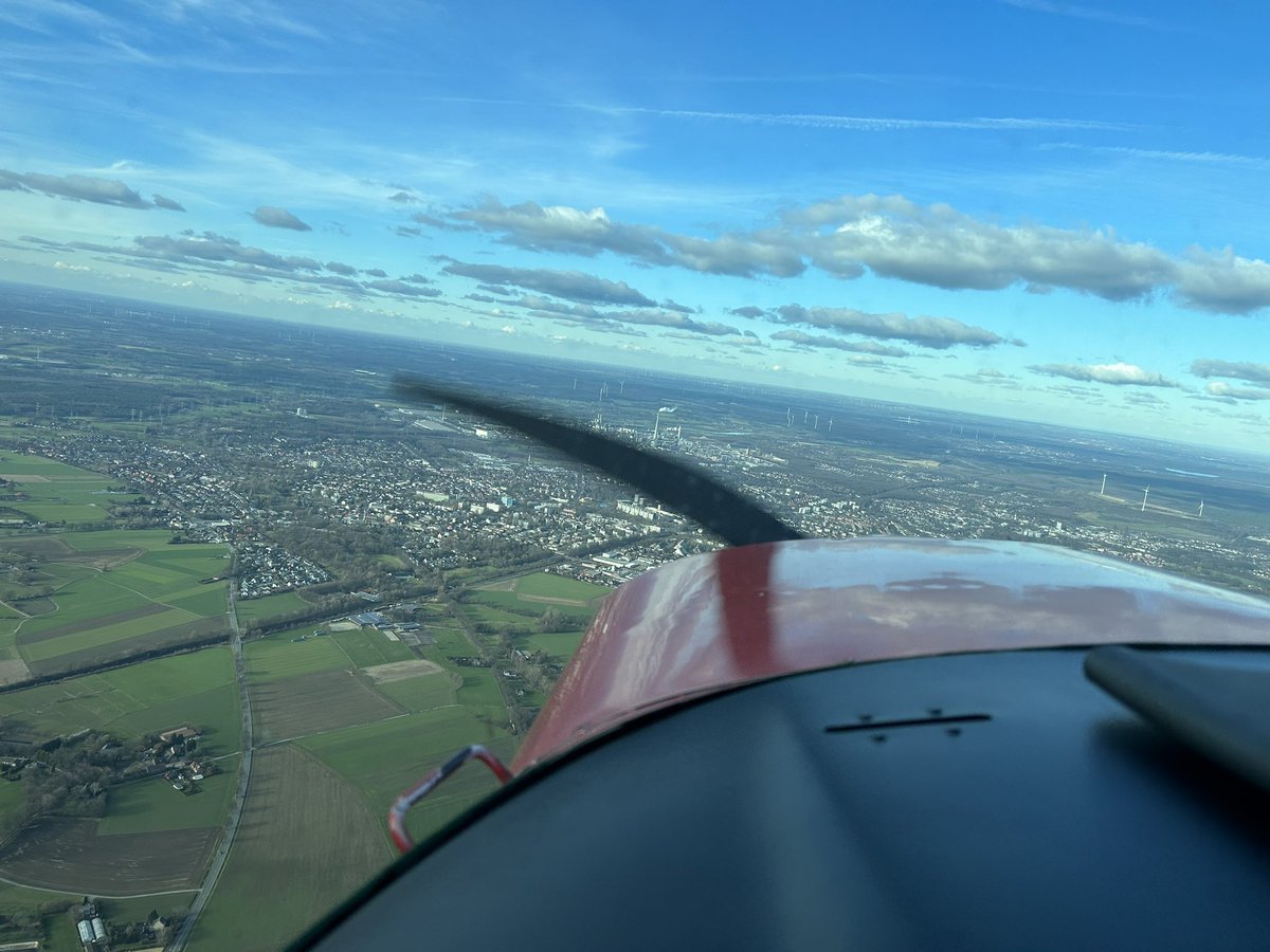 ThomasKopton's tweet photo. A dream comes true, three landings in the books😀 #flying #ppla #Cessna https://t.co/rbkxbH3rn4