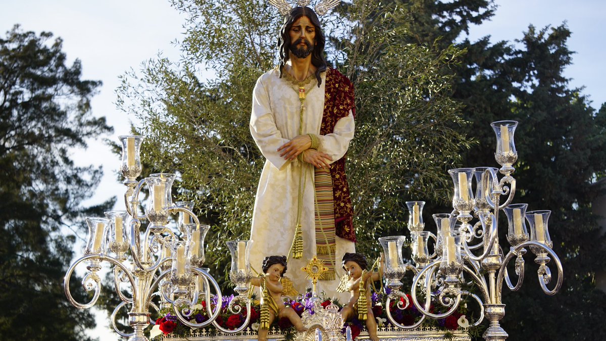 manuleontrainer's tweet photo. Hoy hubo procesiones en mi zona! @DiarioSUR @opiniondemalaga @malagahoy_es @diputacionMLG @malaga https://t.co/eCb3ZahWeq