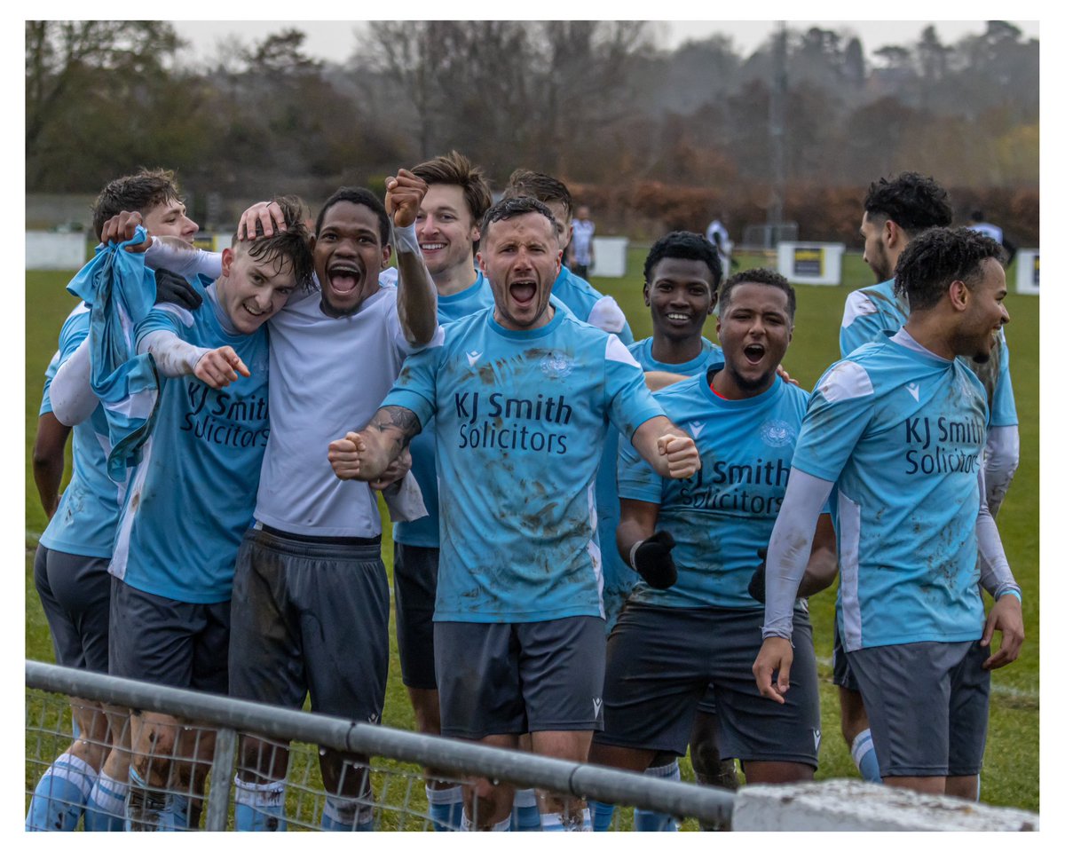 Enjoying my football again 💙⚽️🪵