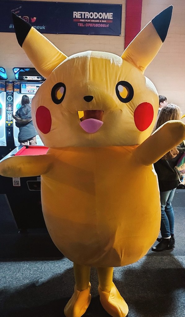 Pikachu had so much fun with everyone today at Retrodome!! Did you get the chance to play with him?
#RetrodomeUK #GottaCatchEmAll
👾