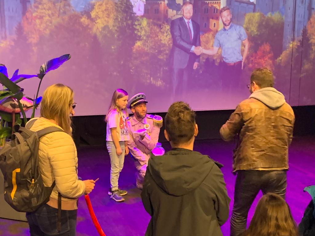 TimSmid's tweet photo. Zó leuk: Timmyland in @forum_groningen! Met een Groningse ambassade in het provinciehuis. #wvdd https://t.co/hl78VHbs04