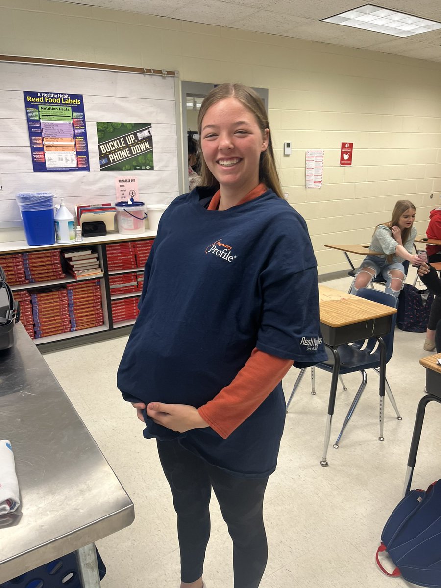 LancerSoftball2's tweet photo. Well now…Happy Birthday Kat!!! I hope you a have a great day. https://t.co/uRFYH0ovhL