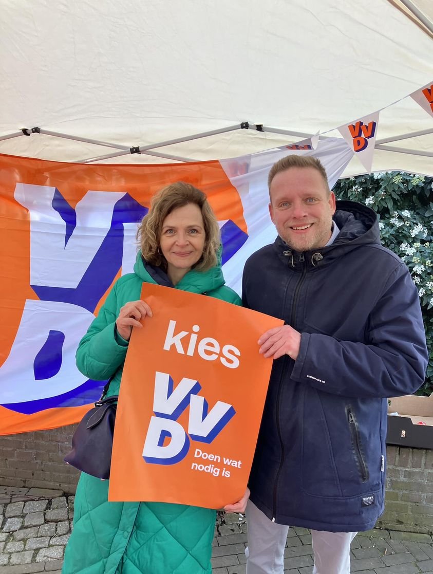 Stem je op mij? Dan stem ik voor je op Edith Schippers. #Rudiinallestaten #VVD #PS23
