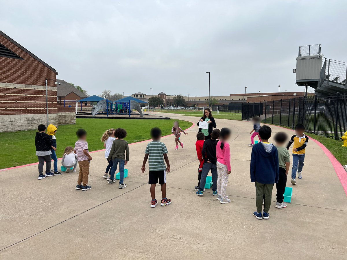 Nikki White (@mrswhitedce) on Twitter photo Co-teaching with <a href="/SLeishmanDCE/">Sarah Leishman</a> was the highlight of my week! We are so lucky to have such a wonderful Instructional Coach at DCE! Thanks for helping us review coins 😊💰@DCEtrailblazers Co-teaching with <a href="/SLeishmanDCE/">Sarah Leishman</a> was the highlight of my week! We are so lucky to have such a wonderful Instructional Coach at DCE! Thanks for helping us review coins 😊💰@DCEtrailblazers