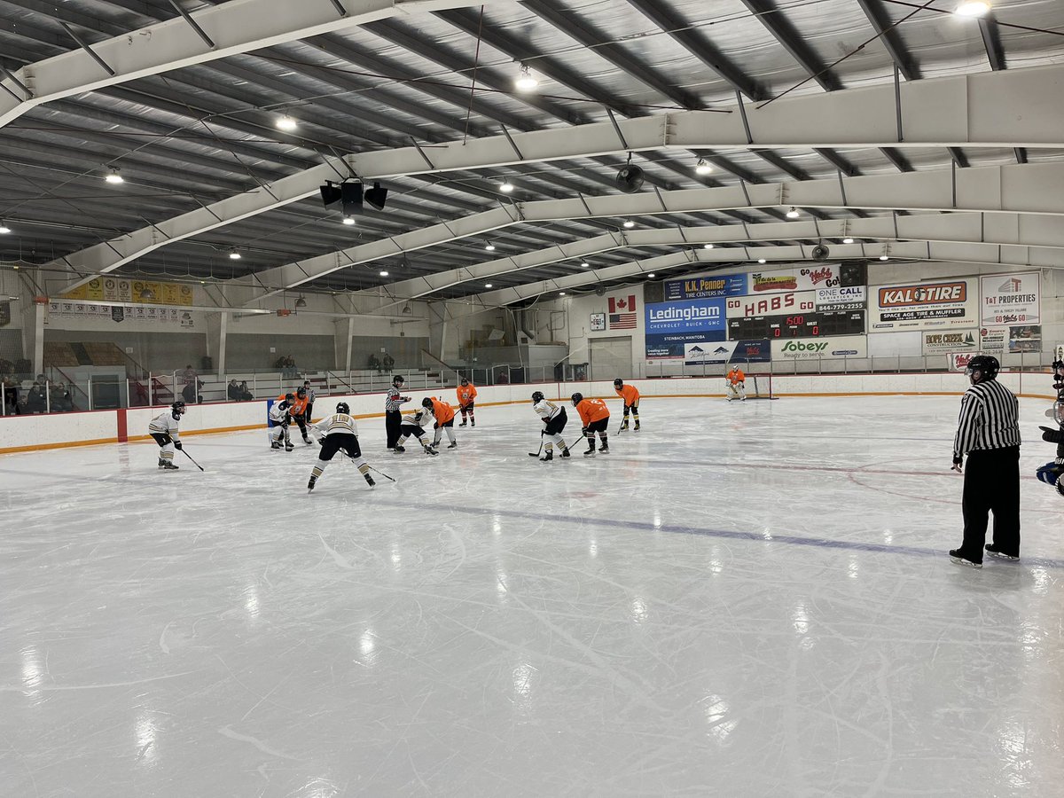 Second game of the day with <a href="/thepashuskies/">The Pas Huskies</a> taking on the Niverville Clippers <a href="/hockeymanitoba/">Hockey Manitoba</a> <a href="/CargillAgCanada/">CargillAgCanada</a> #HMProvincials #BelieveInTeam