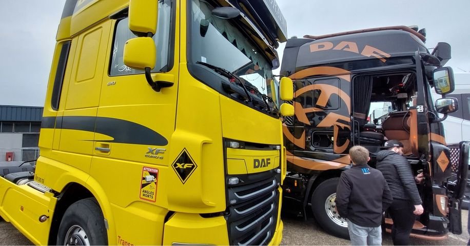 R0bertAndrew's tweet photo. Portes Ouvertes 2023, avec la présence des routiers et quelques uns des plus beaux camions de la région...La suite...
#lycéelavoisier #acnormandie #normandie #régionnormandie #bacproctrm @pierreleloup @legrain @transportsdova @levasseur @transportsmondon @stmichard @whelltainer https://t.co/6I8JAMZynj