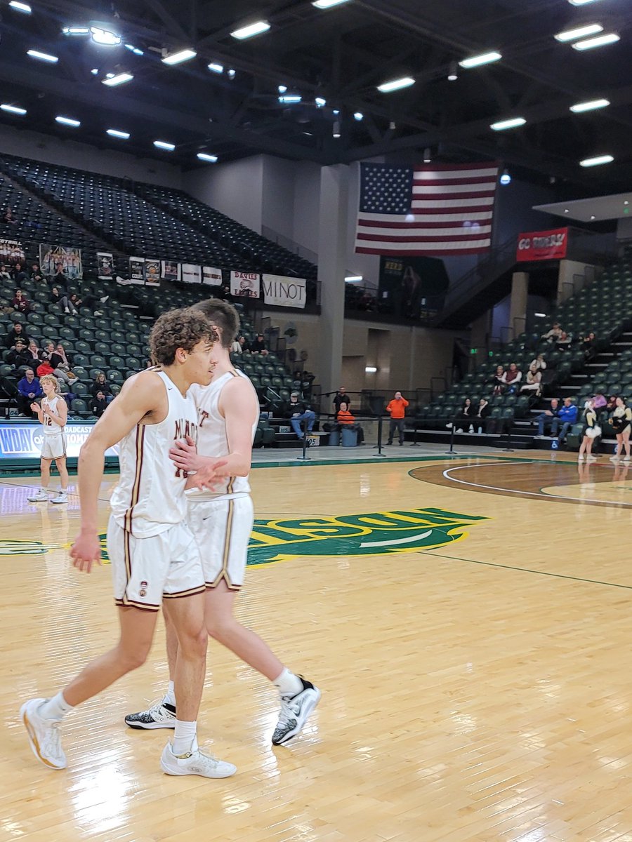 And that's a wrap. DD ending his high school career where his college career will begin. #rollMagi #hornsup