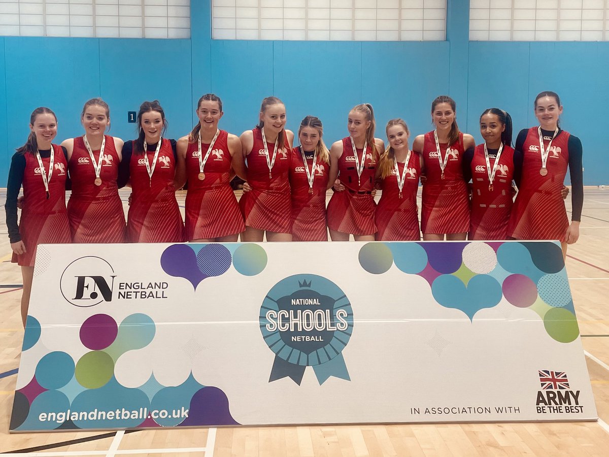 Hurst_Netball's tweet photo. What a day 🤩 Congratulations to our U16s who picked up a bronze medal 🥉&amp; our U19s who finished 7th in the @EnglandNetball National Finals today. We are beyond proud of these two teams who gave their all &amp; look forward to our U14s taking to the courts tomorrow 🦅

#WeAreHurst https://t.co/6FJIdzhi3H