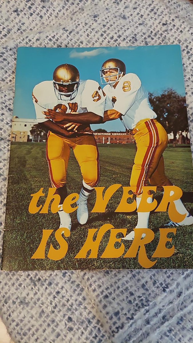 RunninMore's tweet image. Football Book of The Week
The Veer is Here
By Ron Stark &amp;amp; Tom Moore
Published in 1972
#Splitback