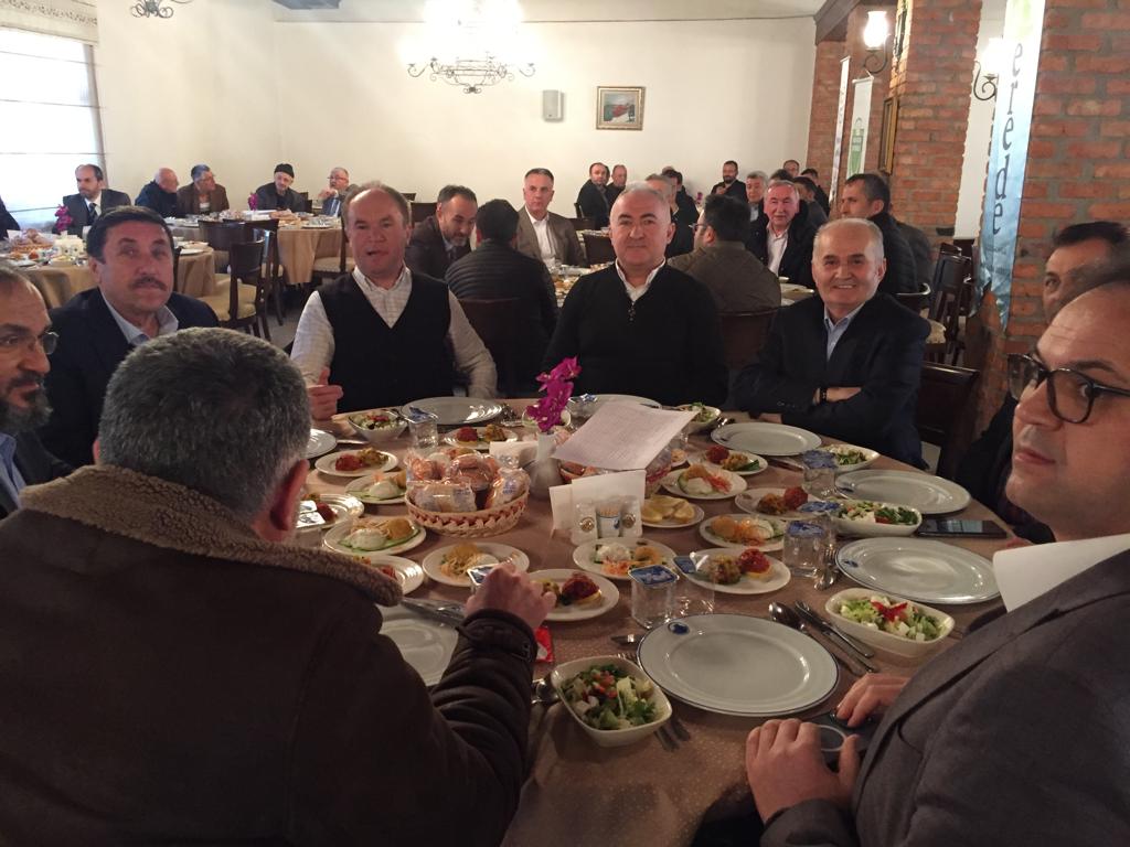 oluşturmaya başladıklarını söyledi.  
Oluşturulan bu arama kurtarma ekipleri için jeneratör, kesme ve ayırma ekipmanları, kamera sistemleri ve dinleme cihazları ile kamyonet gibi ihtiyaçların olduğunu anlatan Erkan Kılıç, bu alanda işadamlarından destek beklediklerini vurguladı