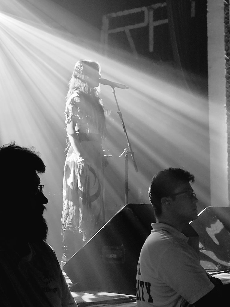 MetalGoddesses.com tweet media