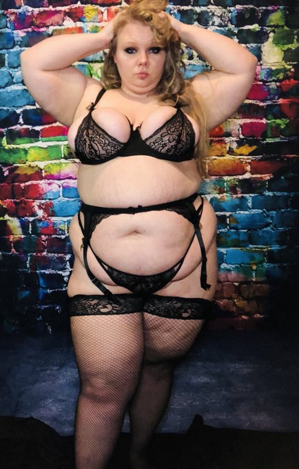 Do you wanna see me naked in your dms every morning then go sub to my vip page 6$ each month to have&hellip; 🥵unlimited<a href="/tag/newprofilepic"class="tags"><span>#newprofilepic</span></a>