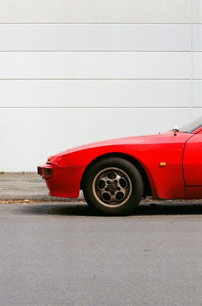 Red car.
Berlin, Germany.
.
#Canon EOS A2E w/ EF 50mm f/1.4 USM.
.
#35mmfilm #35mmphoto #analog #analogue #film #filmisnotdead #filmisalive #filmphotography #staybrokeshootfilm #filmfeed #filmphoto #believeinfilm #keepfilmalive #filmwave #filmforever #red #car #berlin